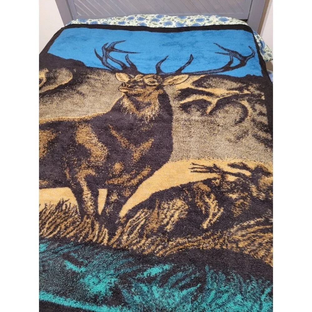 San Marcos Deer Buck Stag Elk Antlers‎ Blanket 54x79
